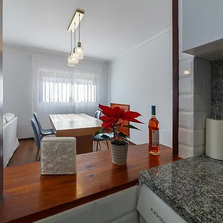 Apartment Sweet Vera Cruz - 2 Minutes From Ria De